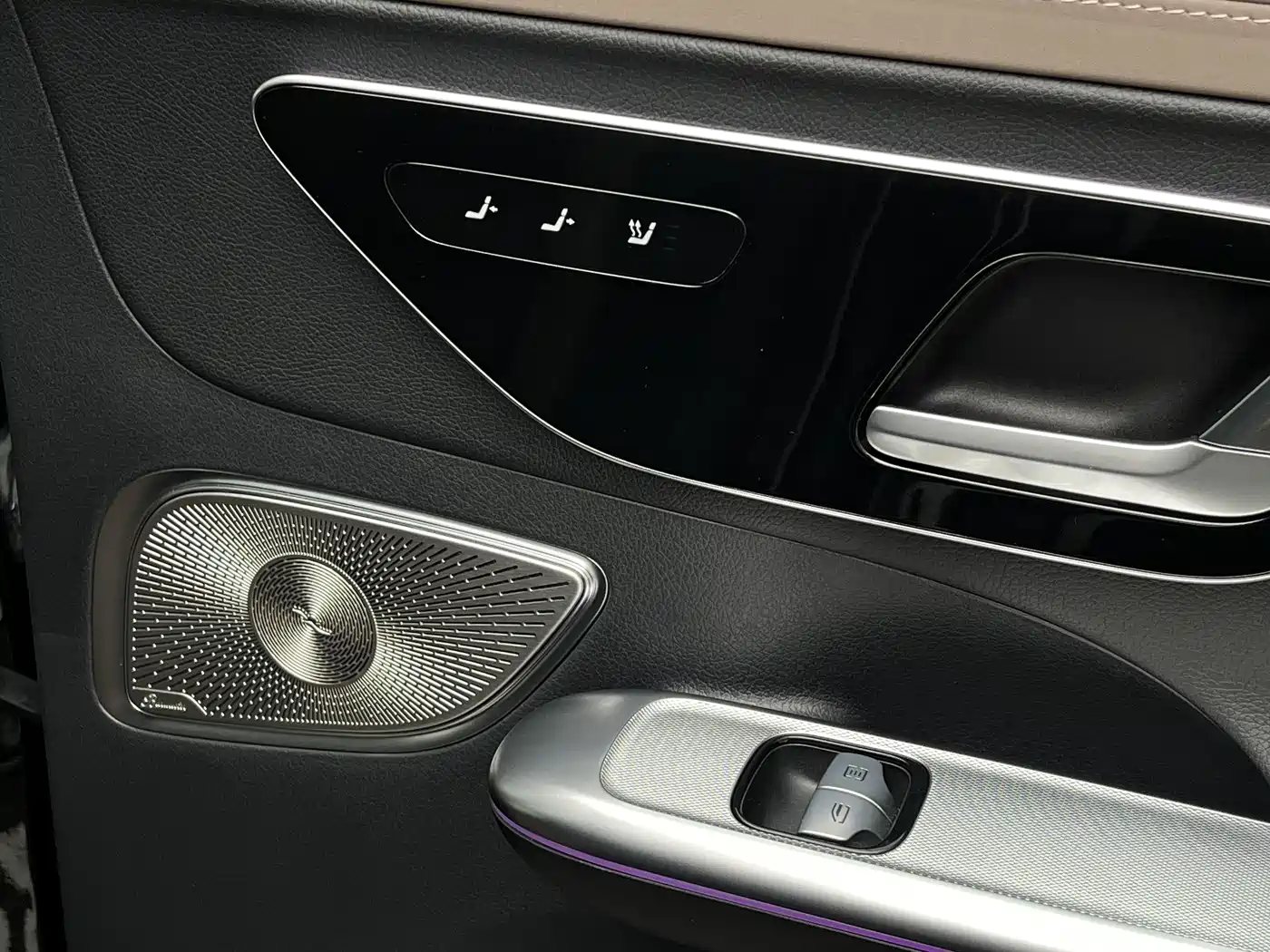 Mercedes-Benz EQE SUV 2024 500 4MATIC Luxury Edition фото 18