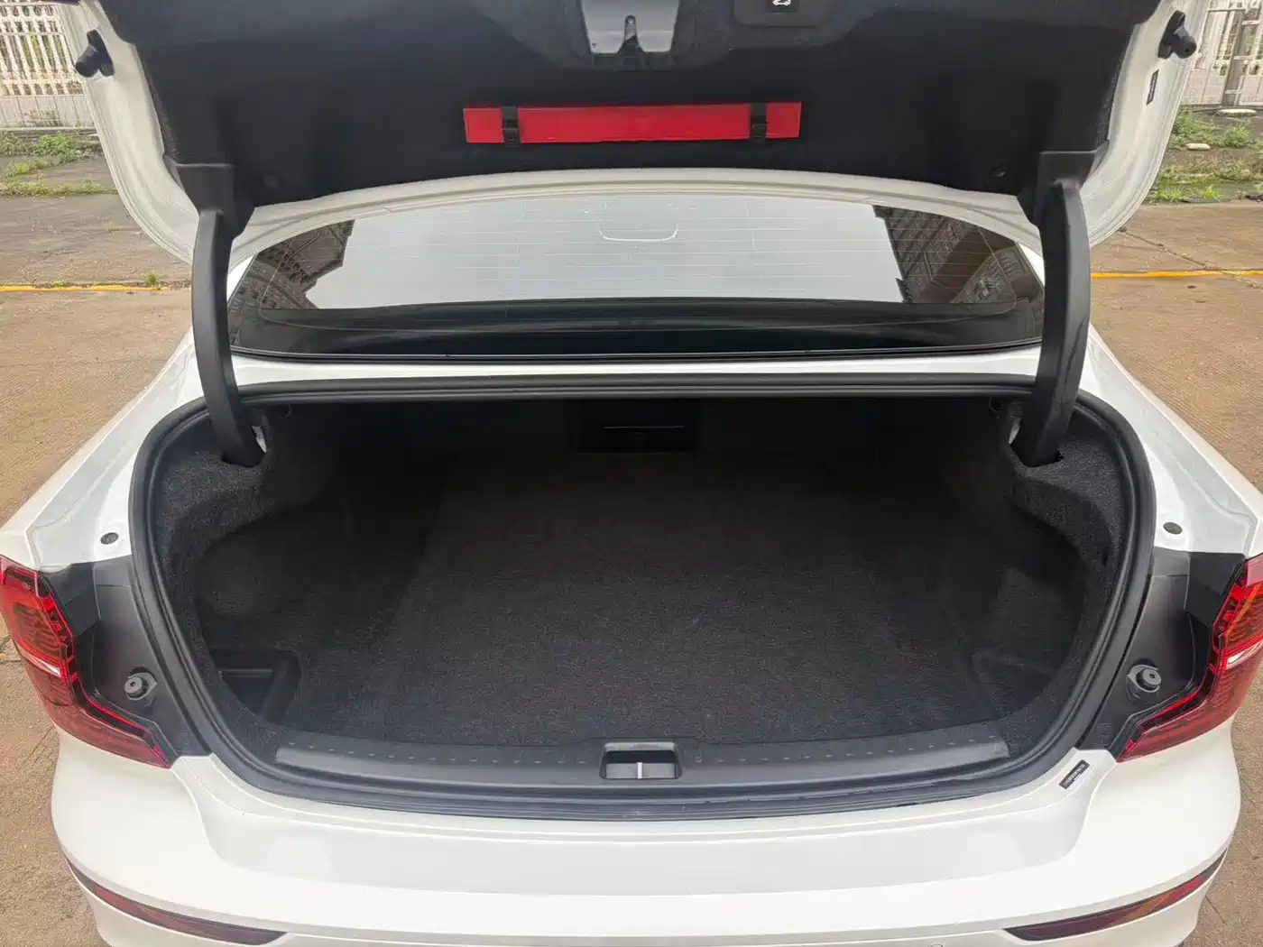 Volvo S60 2024 2024 B4 Elegance Luxury Edition
