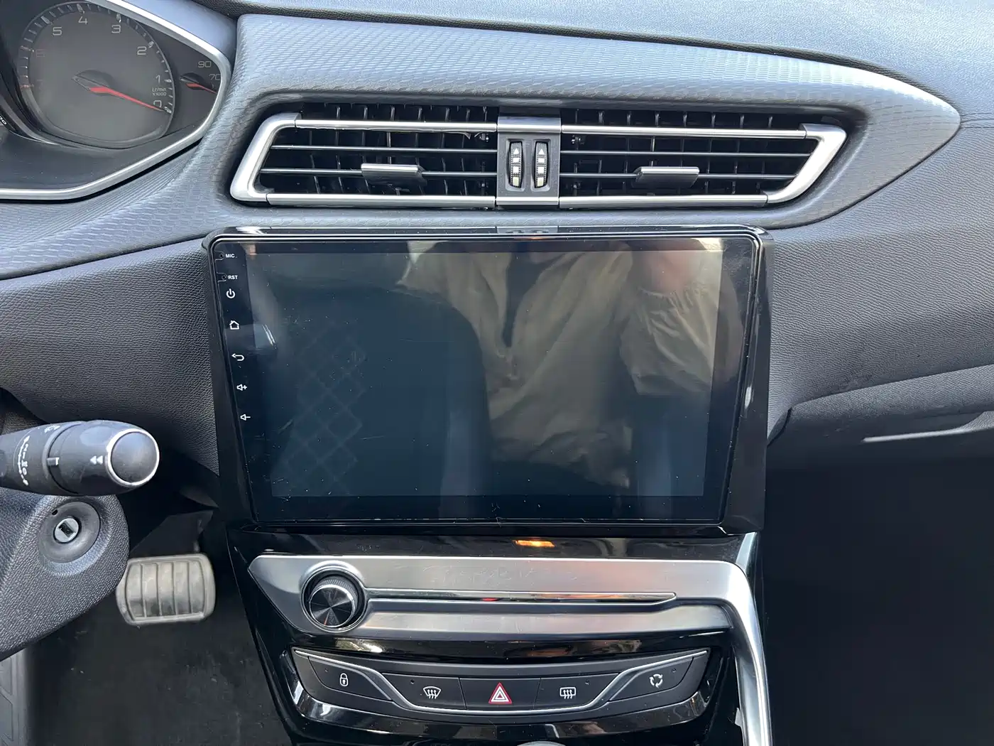 Peugeot 308 2016 1.6L Automatic Luxury фото 15