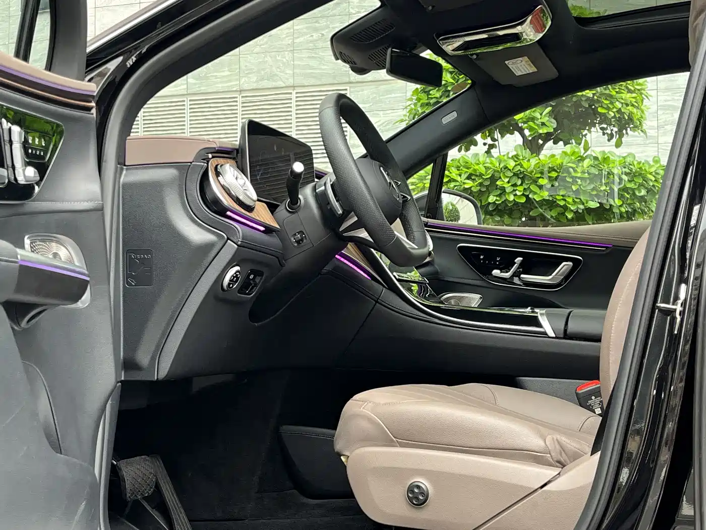 Mercedes-Benz EQE SUV 2024 500 4MATIC Luxury Edition фото 8
