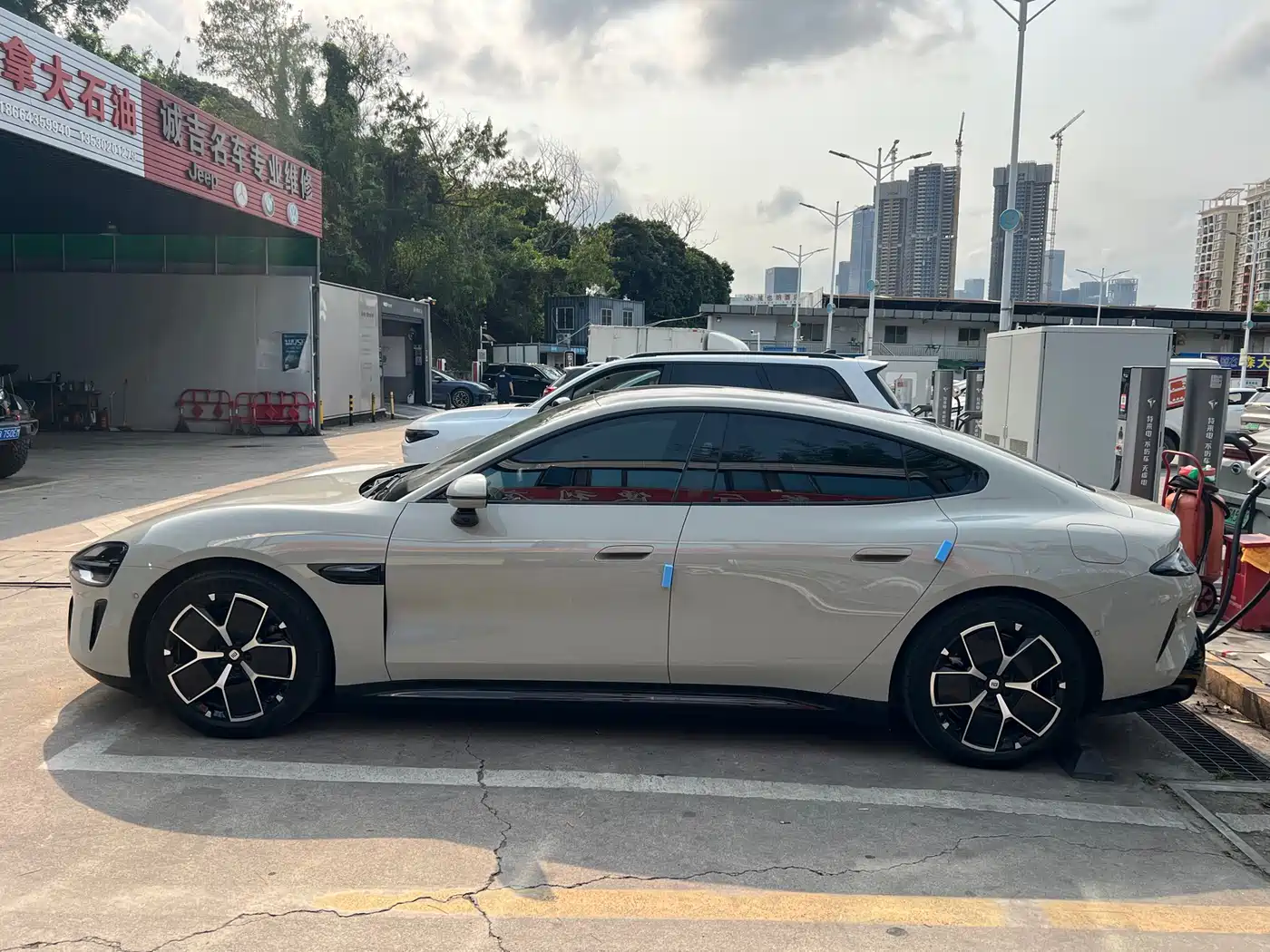 XIAOMI CAR XIAOMI SU7