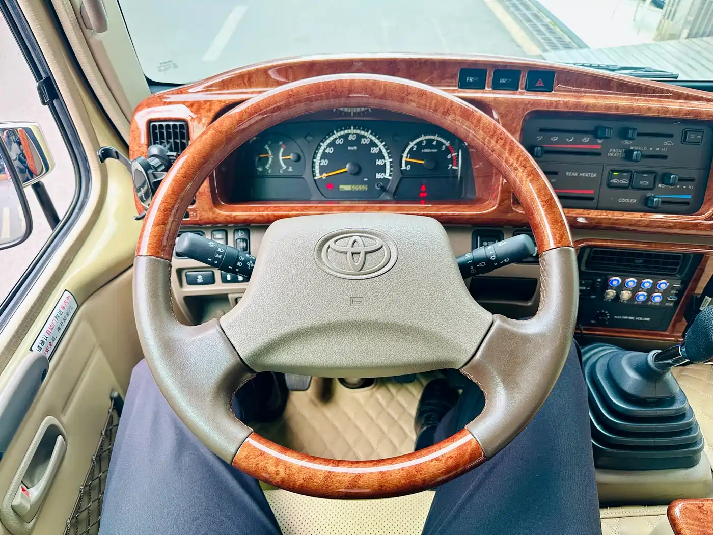 Toyota Coaster 2019 4.0L Luxury Vehicle GRB53L-ZCMEK 20-seater 9GR фото 14