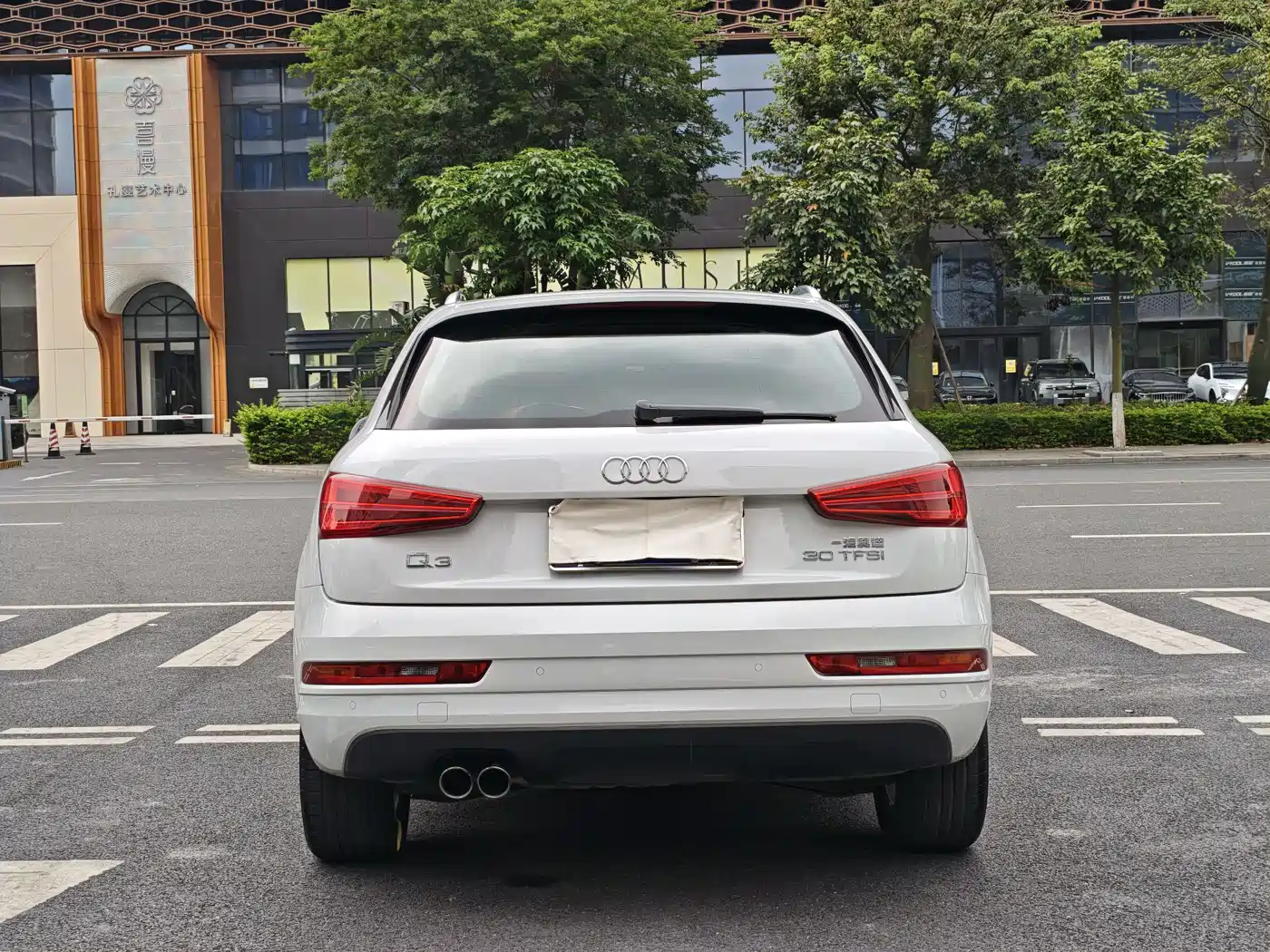 Audi Q3 2018 30th Anniversary Edition 30 TFSI Fashion фото 4