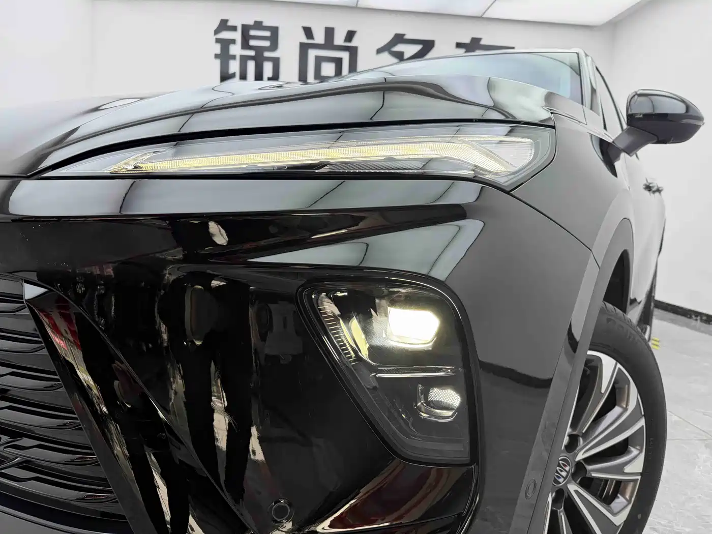 Buick Envision Plus 2025 Enclave Plus 28T 2WD Platinum Edition фото 5