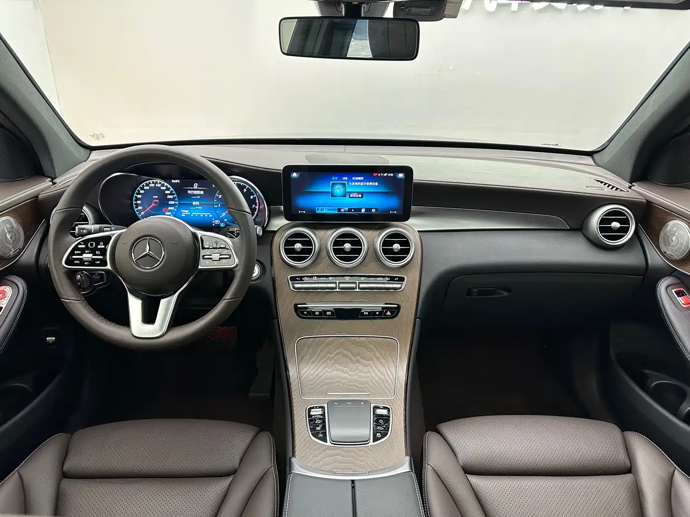 Mercedes-Benz GLC 2022 Facelift GLC 300 L 4MATIC Dynamic Collector's Edition фото 5