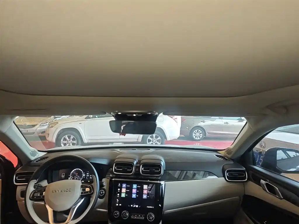 Lynk & Co 02 2018 Model 1.5T DCT 2WD Yao Pro Edition China V фото 18
