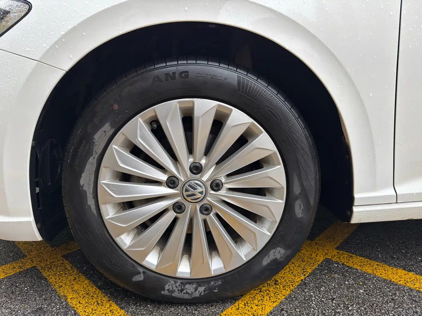 Volkswagen Lavida 2019 1.5L Automatic Comfort Edition China VI фото 11