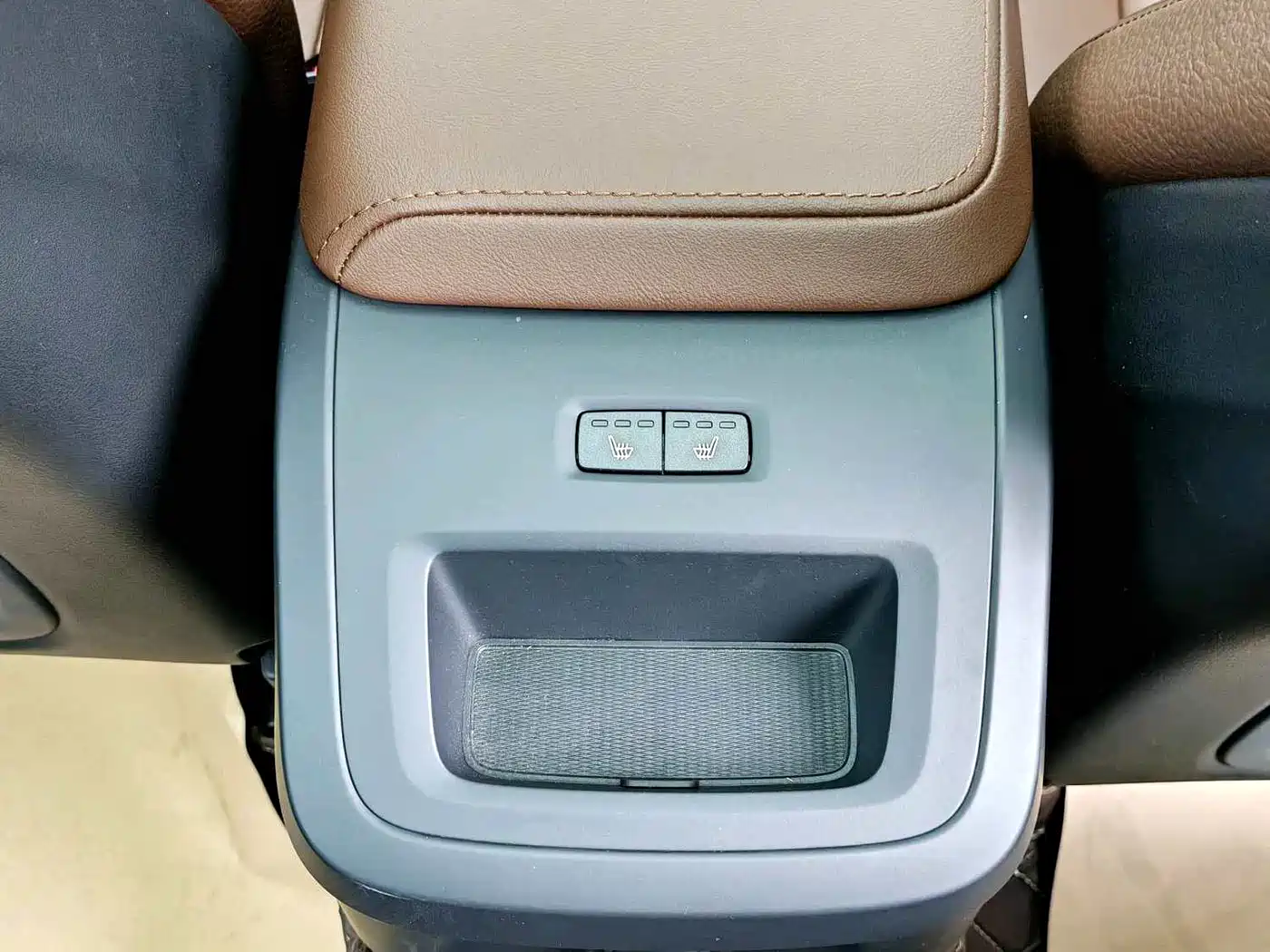 Volvo XC60 Plug-in Hybrid 2024 2024 T8 PHEV Long Range AWD Smart Elite Luxury Edition