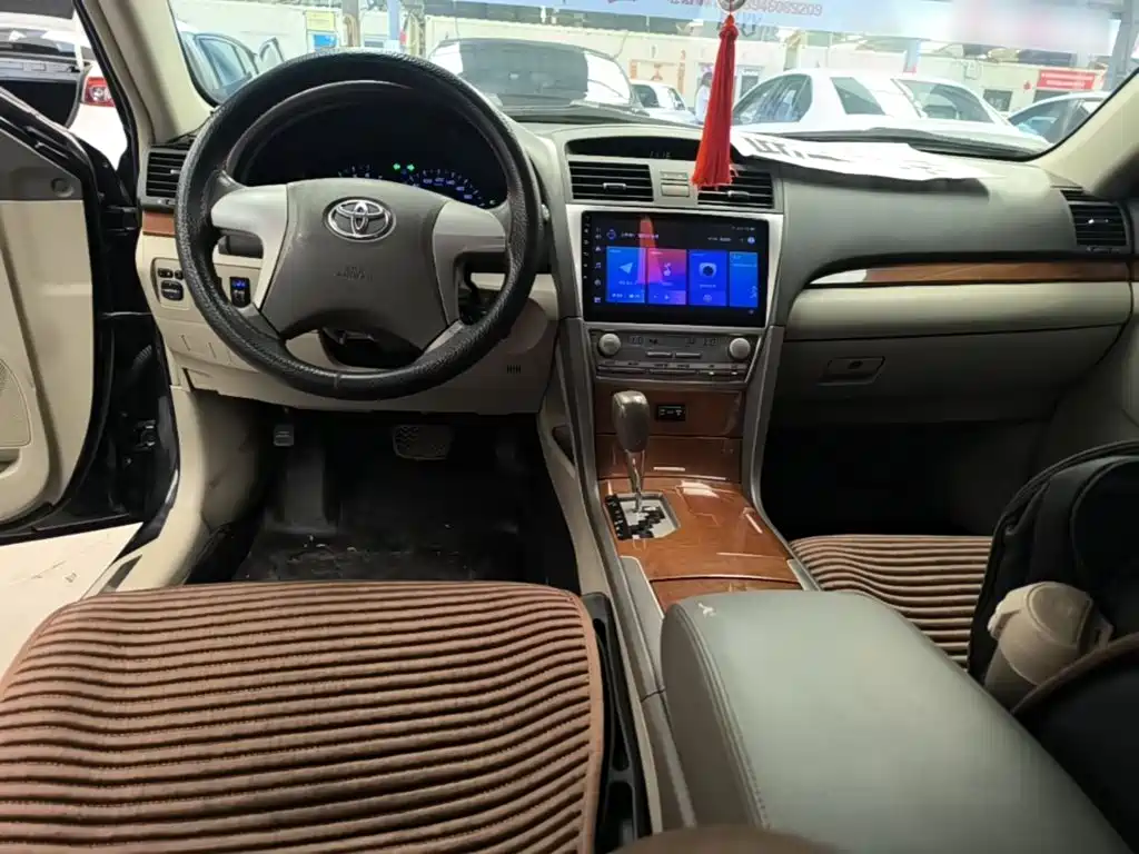 Toyota Camry 2014 2013 200E Classic Elite Edition