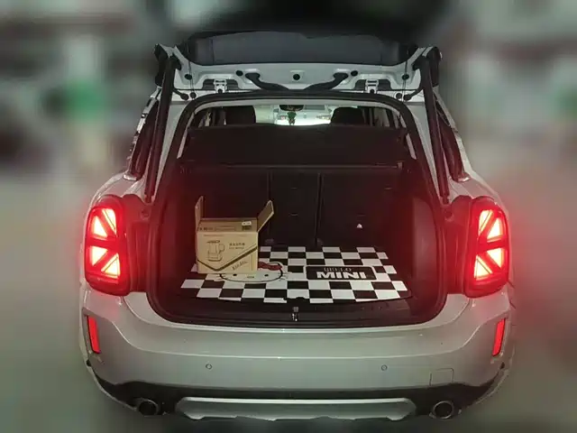 MINI COUNTRYMAN 2021 2.0T COOPER S ALL4 — фото 5