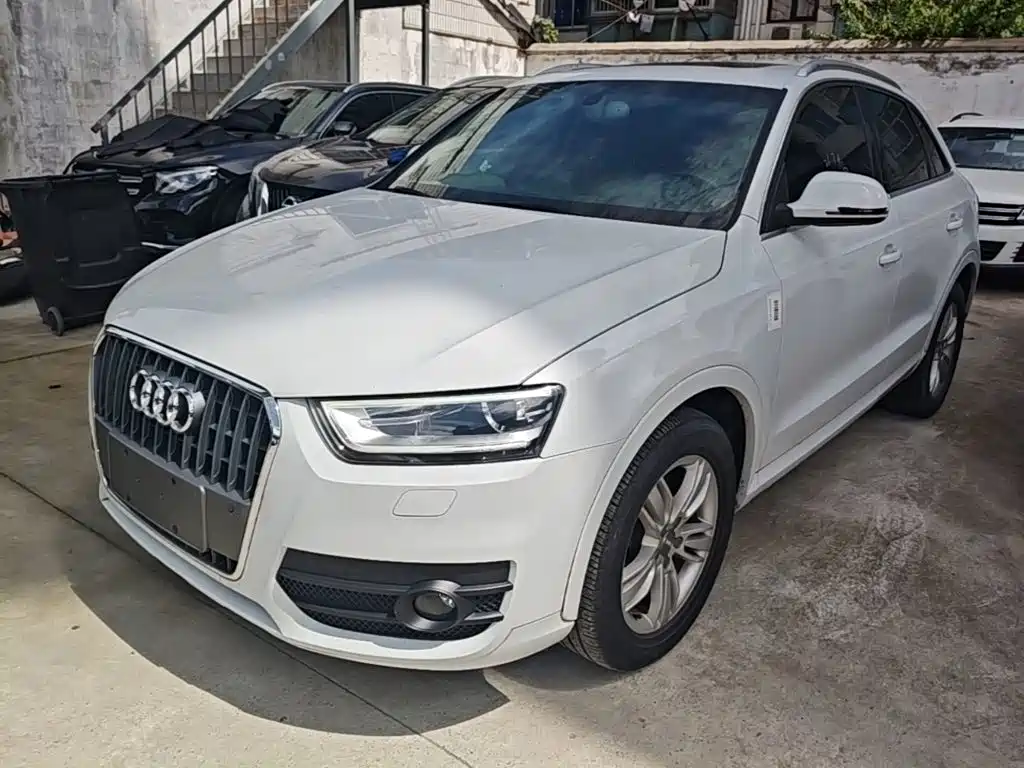 Фото 2 - Audi Q3