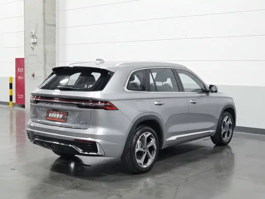Фото 2 - Geely Monjaro