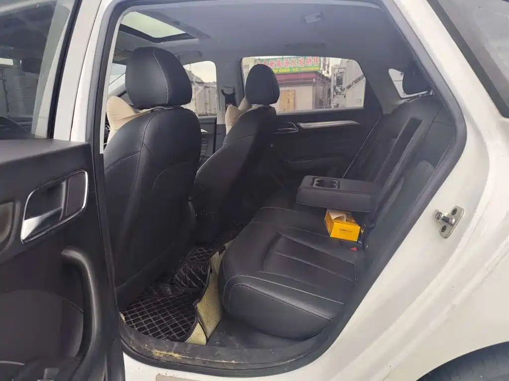 Roewe i6 2021 2020 PLUS 1.6L CVT 4G Connected Glory Flagship Edition