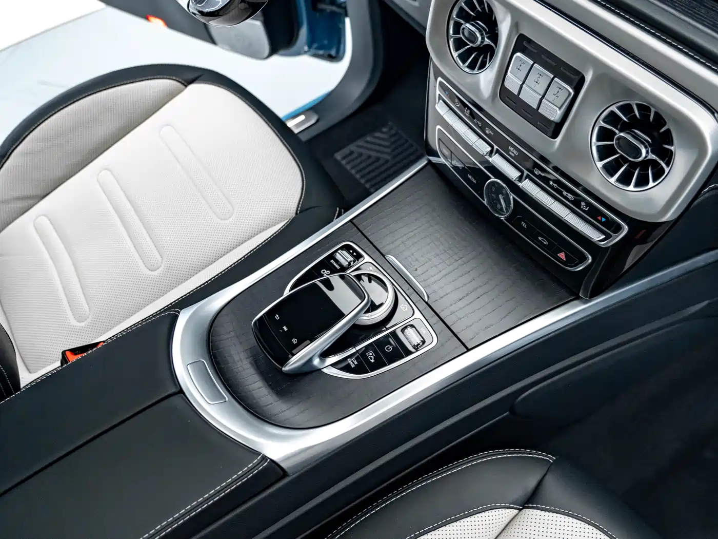 Mercedes-Benz G-Class 2022 G 350 фото 10