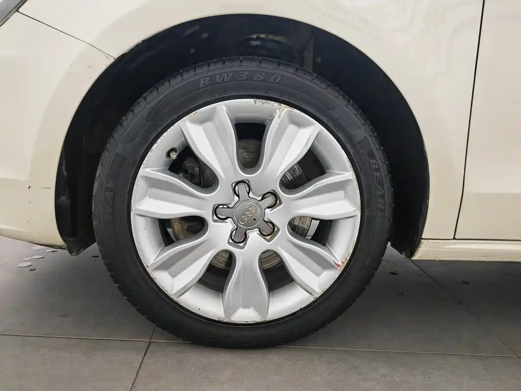 Audi A1 2013 2012 1.4 TFSI Urban