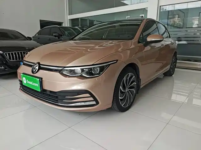 Volkswagen Golf 2021