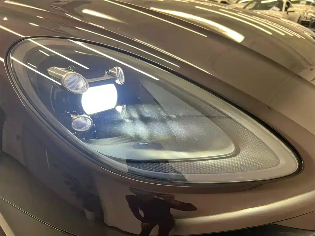 Porsche Macan 2018 Macan 2.0T фото 16