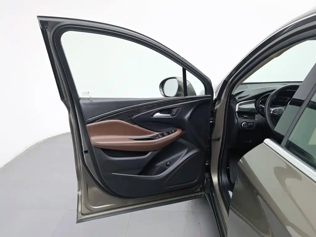Фото 8 - Buick Envision Plus