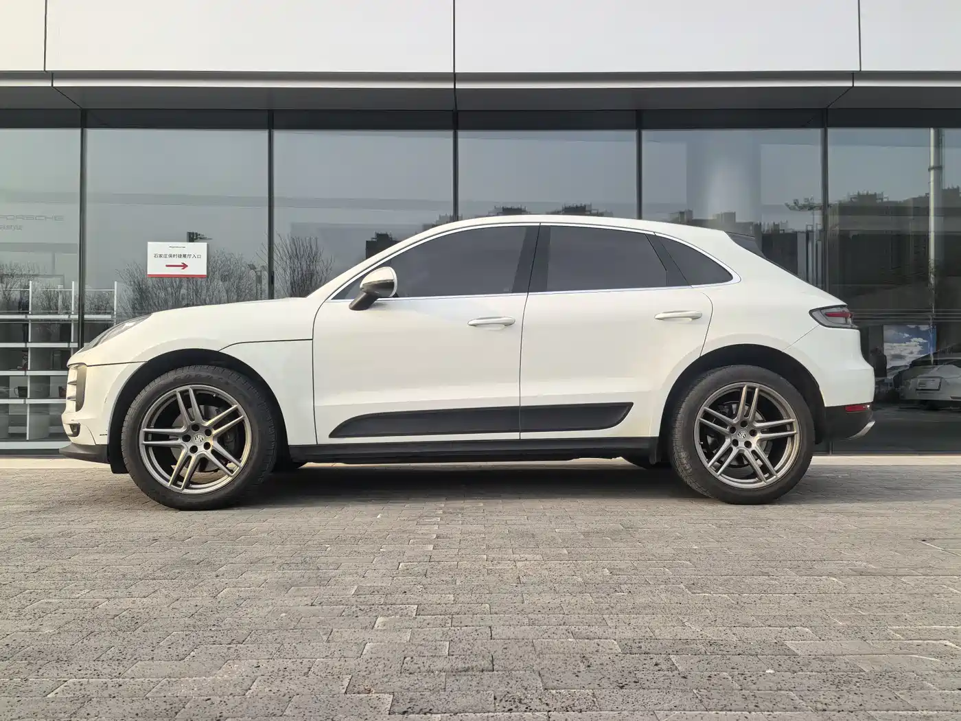 Porsche Macan 2018 Macan 2.0T фото 5