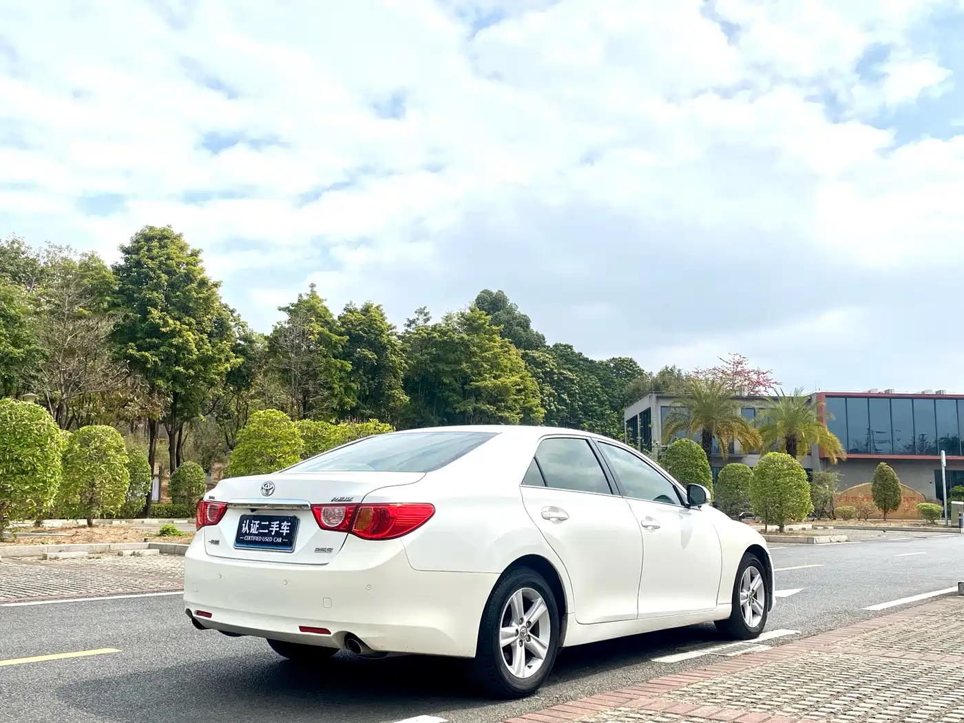Toyota Reiz 2010 2.5S Elegance Elite Edition фото 5