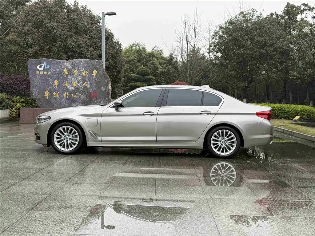 BMW 5 SERIES NEW ENERGY