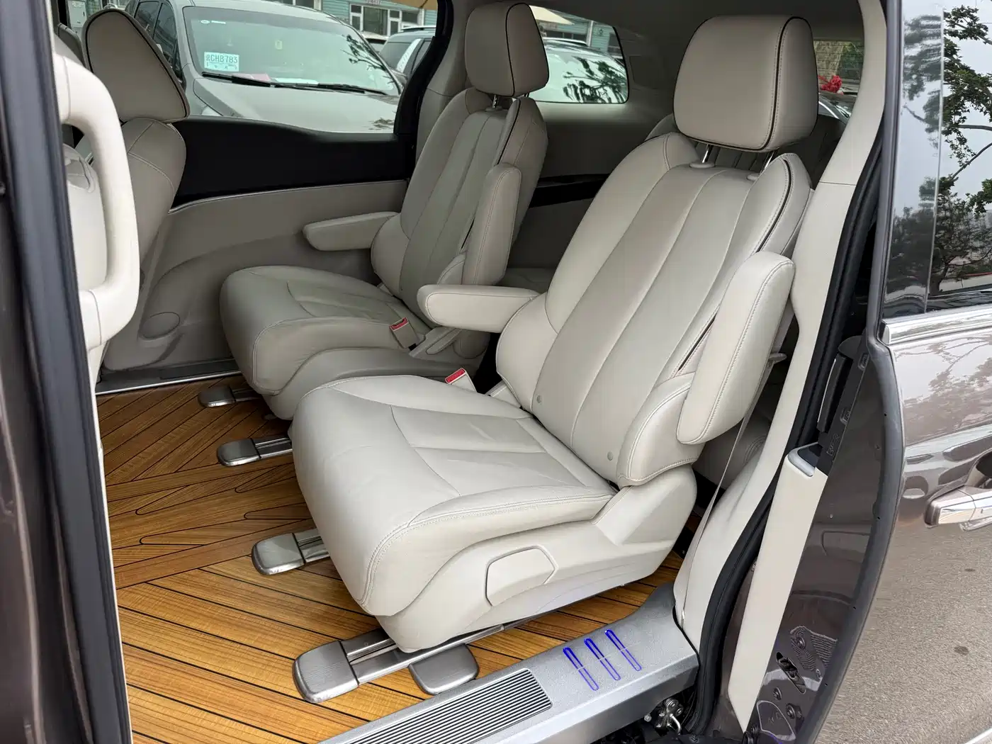 Buick GL8 2021 Land Business Class 652T Luxury фото 9