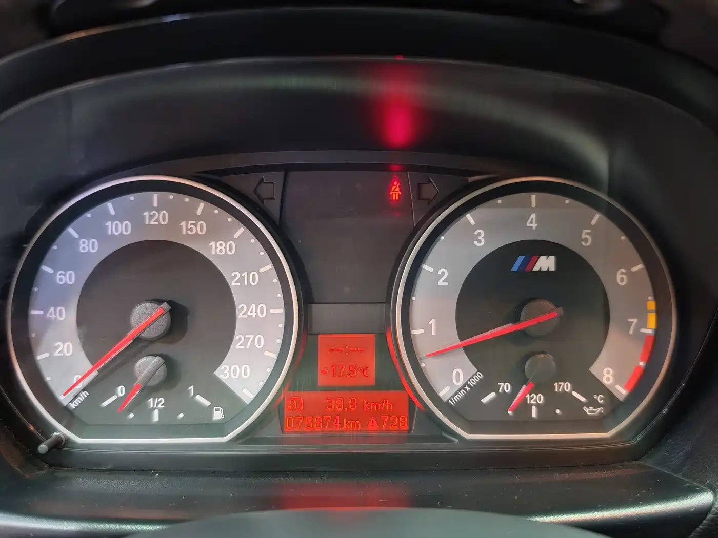 BMW 1 Series M 2011 1M Coupe фото 16