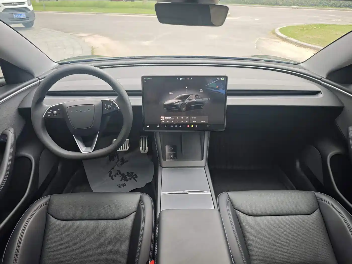 Фото 5 - Tesla Model 3