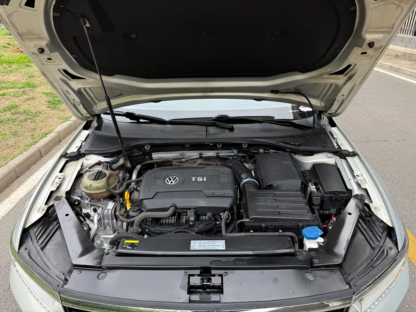 Volkswagen Magotan 2017 330TSI DSG Luxury фото 17