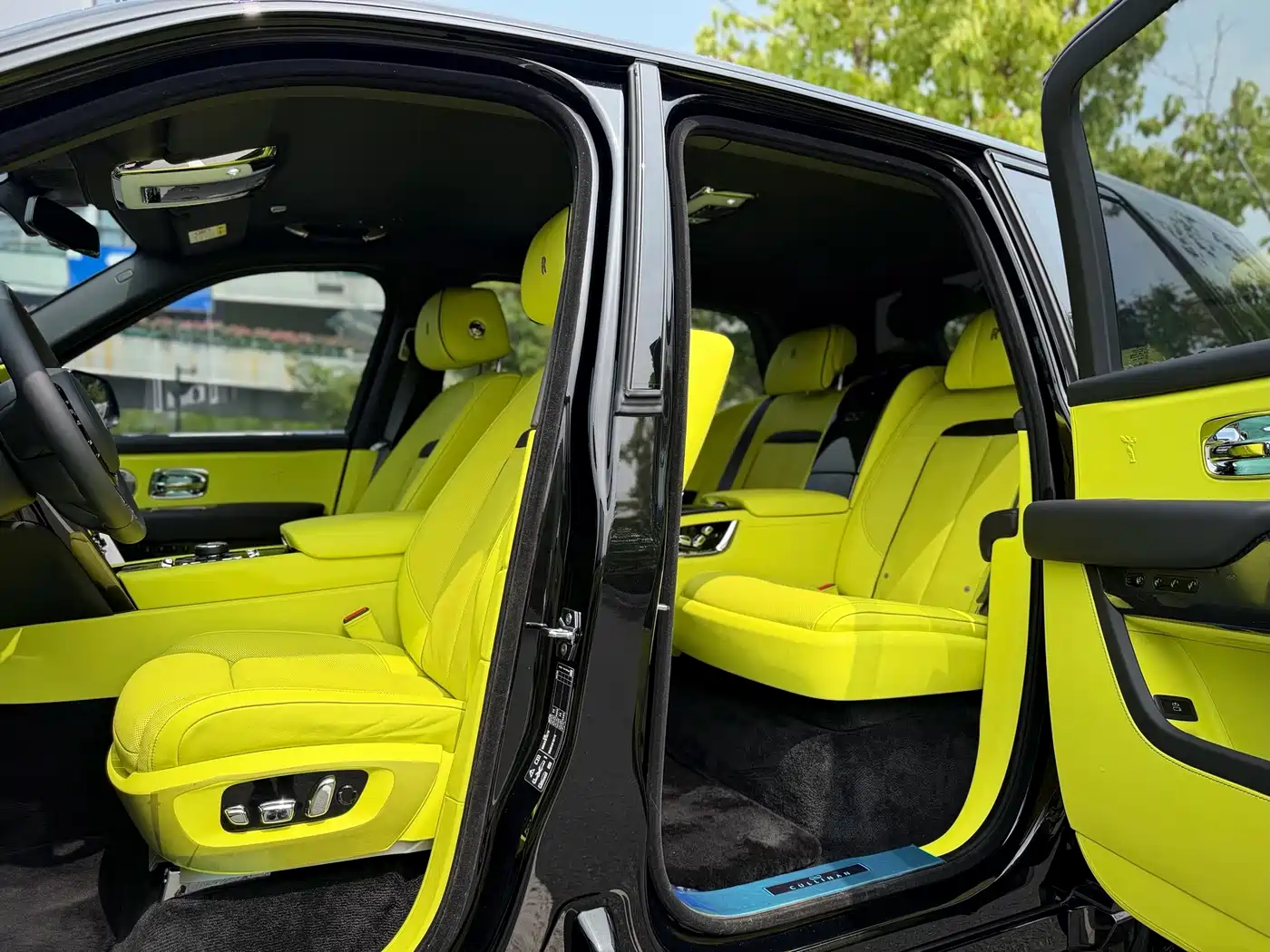 Rolls-Royce Cullinan 2025 2025 Series II Black Badge