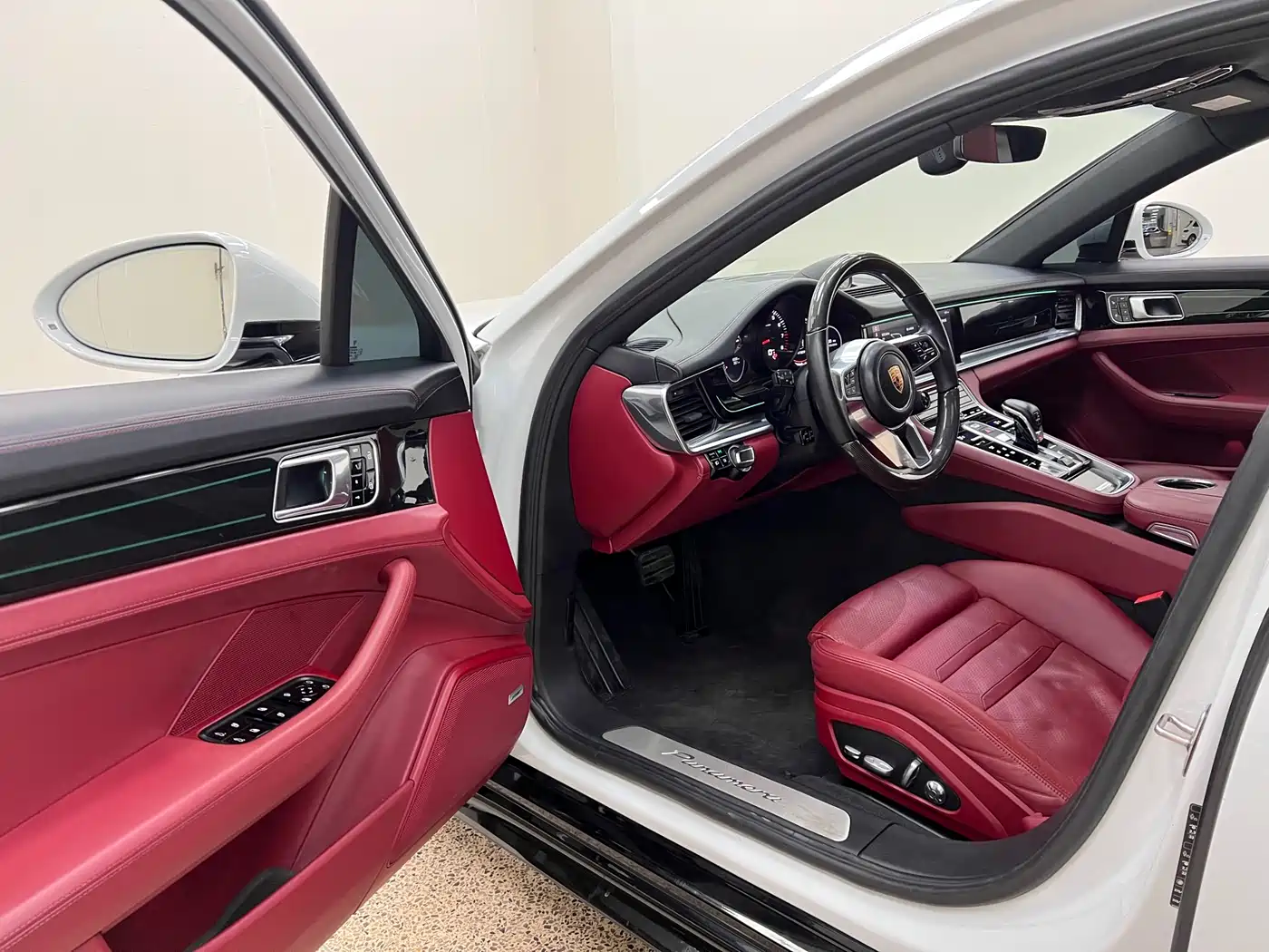Porsche Panamera 2017 Panamera 3.0T фото 16