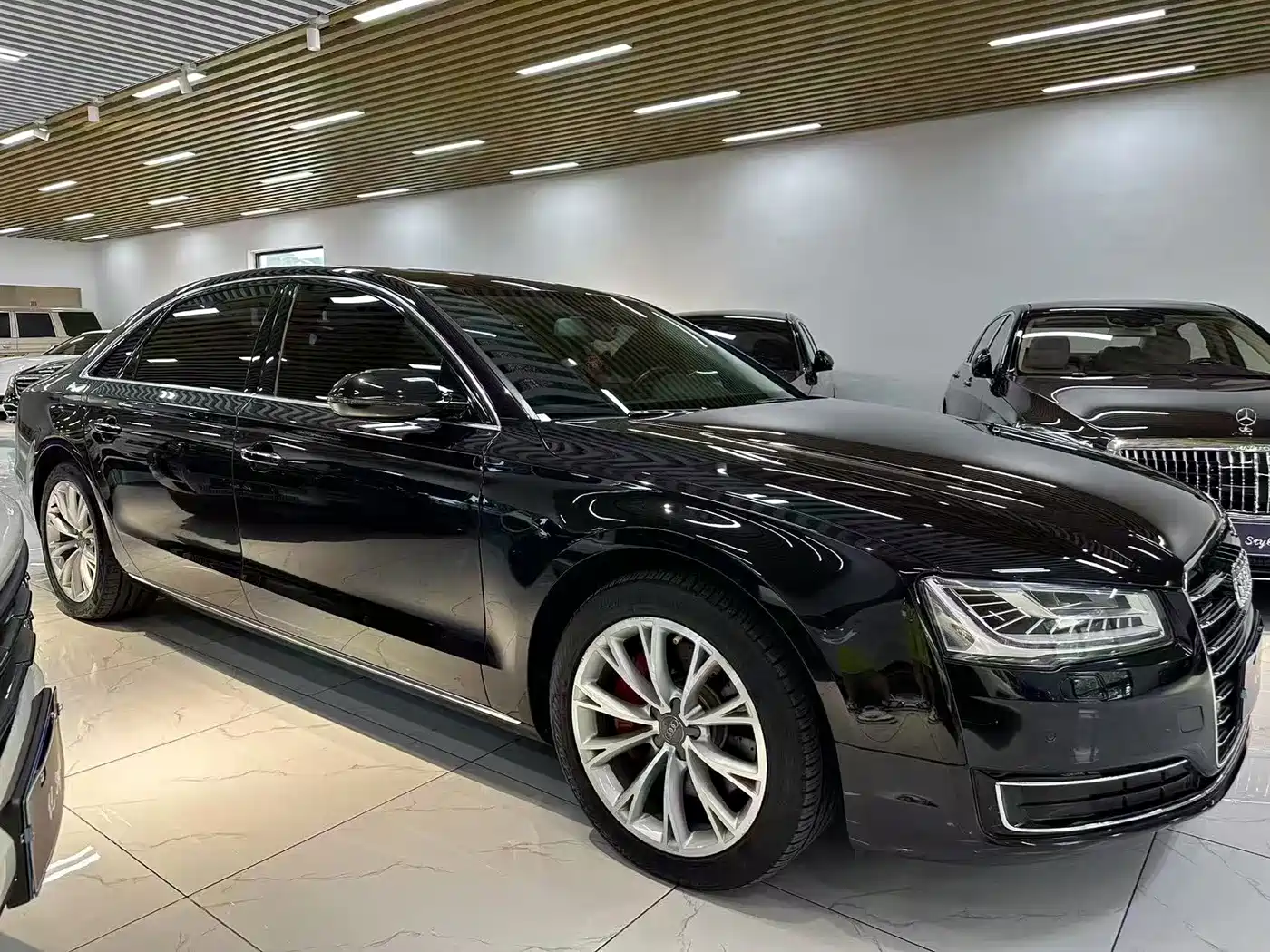 Audi A8 2014 A8L 45 TFSI quattro Luxury фото 2