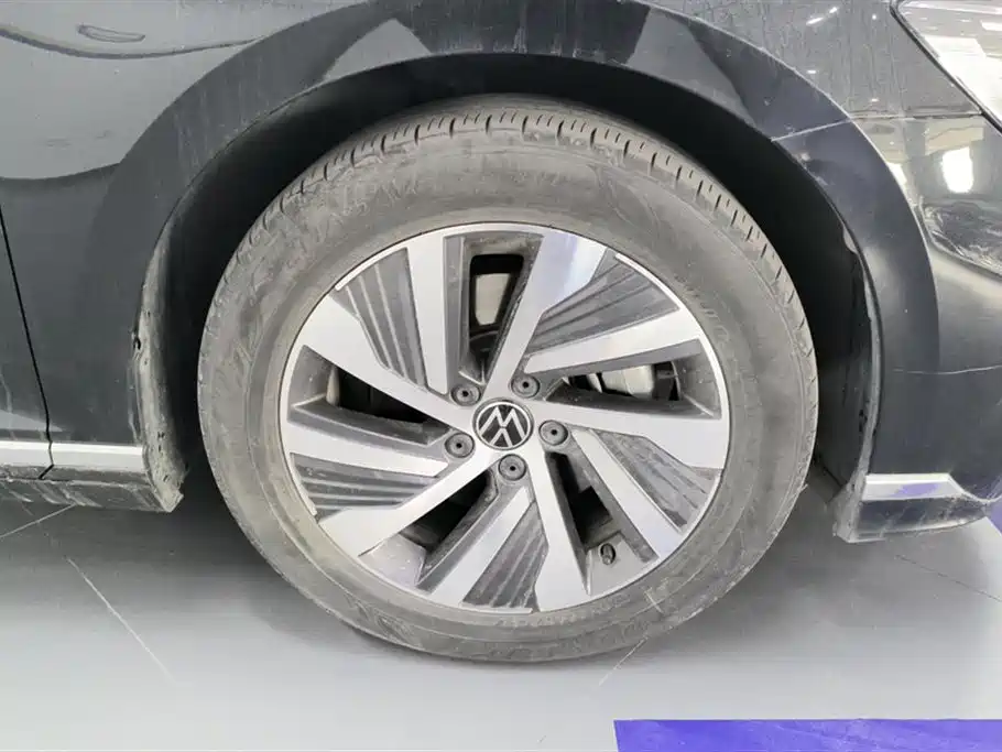 Volkswagen Magotan GTE Plug-in Hybrid 2022 GTE Luxury фото 6