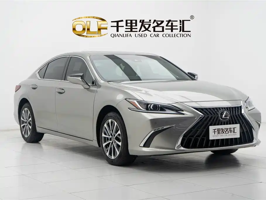 Lexus ES 2022 200 Excellence Edition фото 3