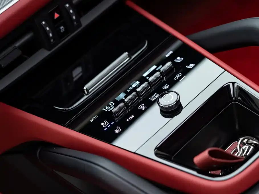 Porsche Cayenne 2026 2025 Cayenne 3.0T Dream Chaser Edition
