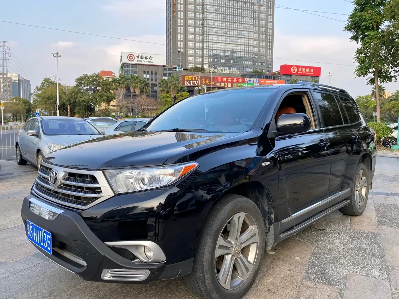 Toyota Highlander 2012 2.7L 2WD 5-seater Sport Edition