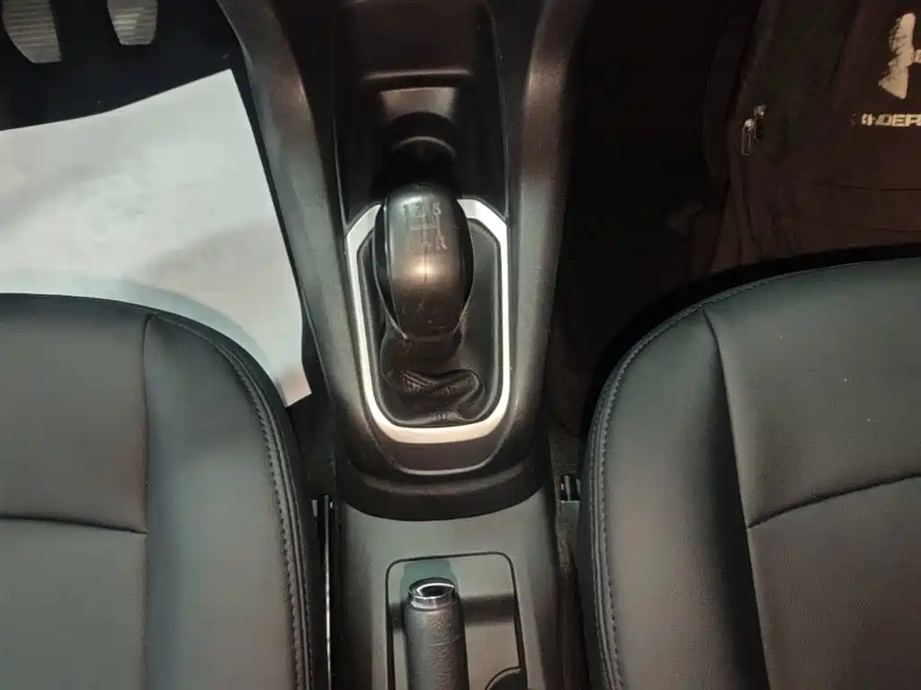 Peugeot 301 2017 2016 1.6L Manual Comfort Edition