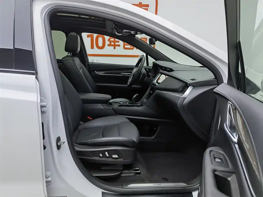 Cadillac XT5 2022 2.0T AWD Luxury (Hummingbird Edition) фото 23