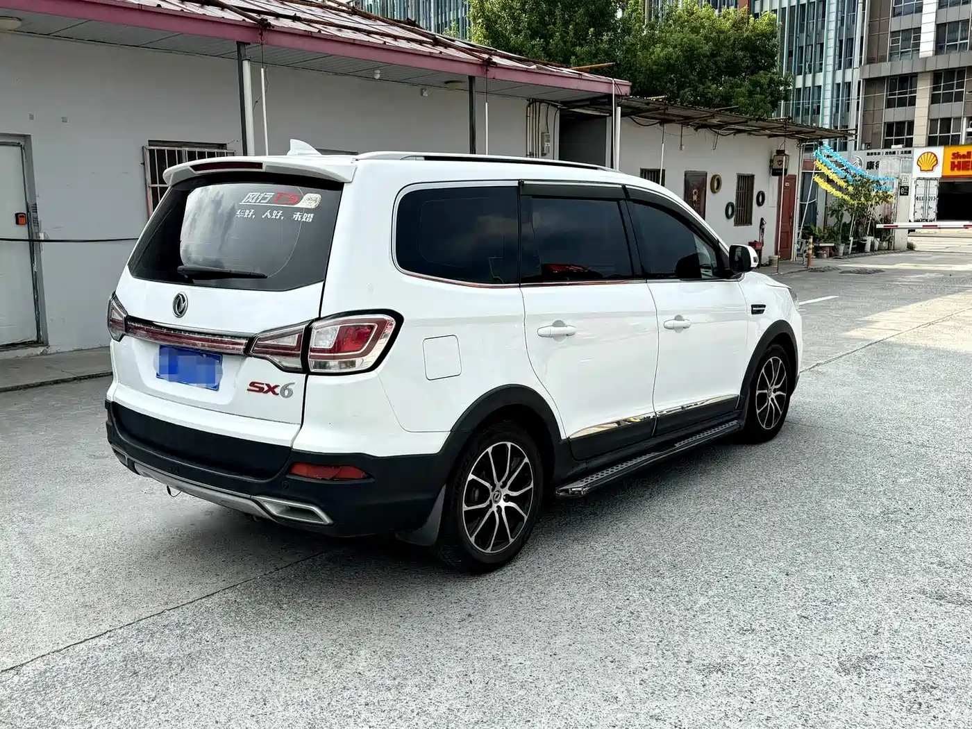 Dongfeng Fengxing Fengxing SX6 2017 2016 1.6L Manual Premium