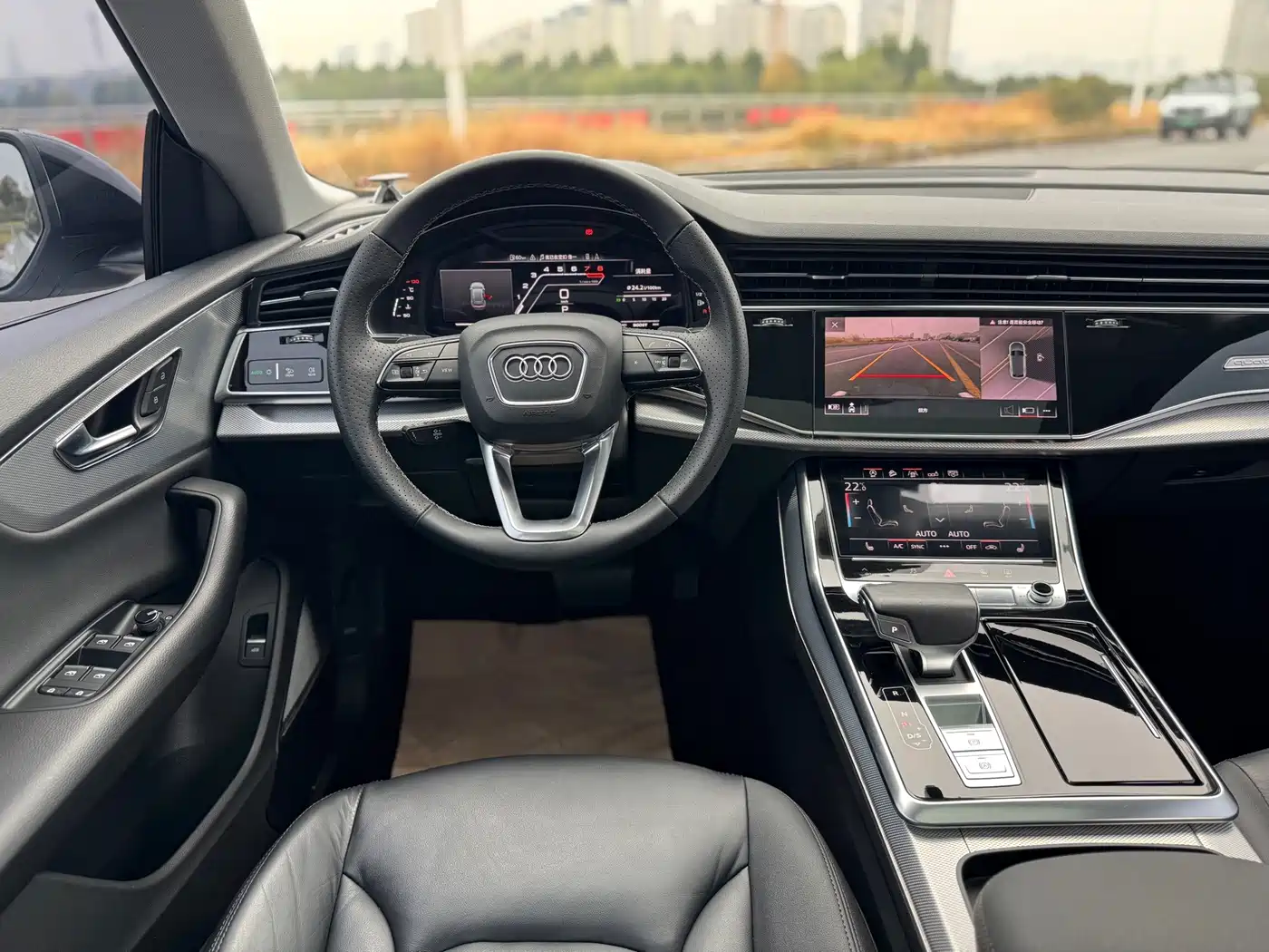 Audi Q8 2020 2019 45 TFSI Luxury Elegance
