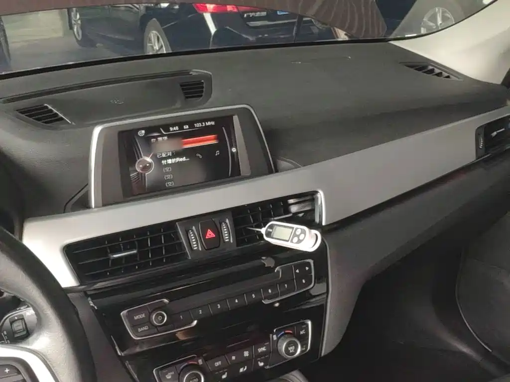 Фото 10 - BMW X1