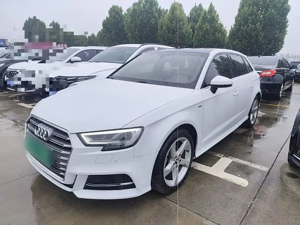 Фото 2 - Audi A3