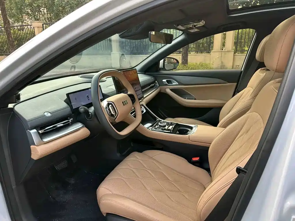 Geely Galaxy Galaxy A7 2025 2025 EM-i 150km Long Voyage Edition