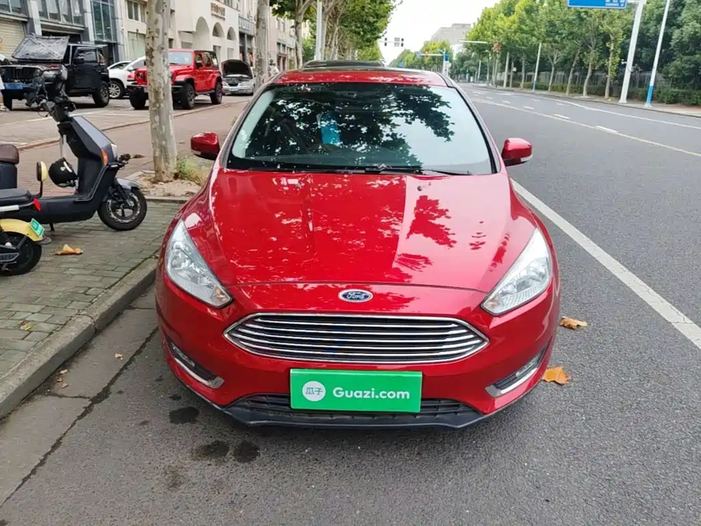Фото 3 - Ford Focus