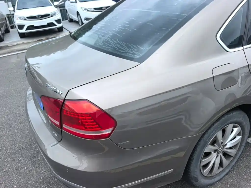 Фото 7 - Volkswagen Passat