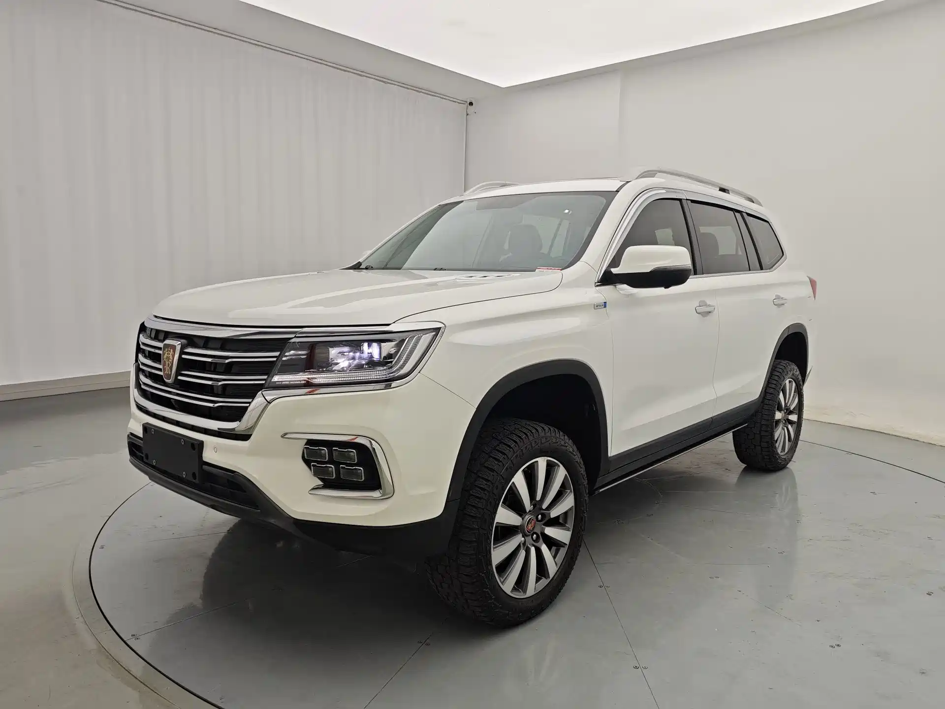 Фото 1 - Roewe RX8
