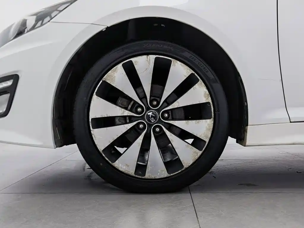 Kia K5 2013 2012 2.0L Automatic DLX