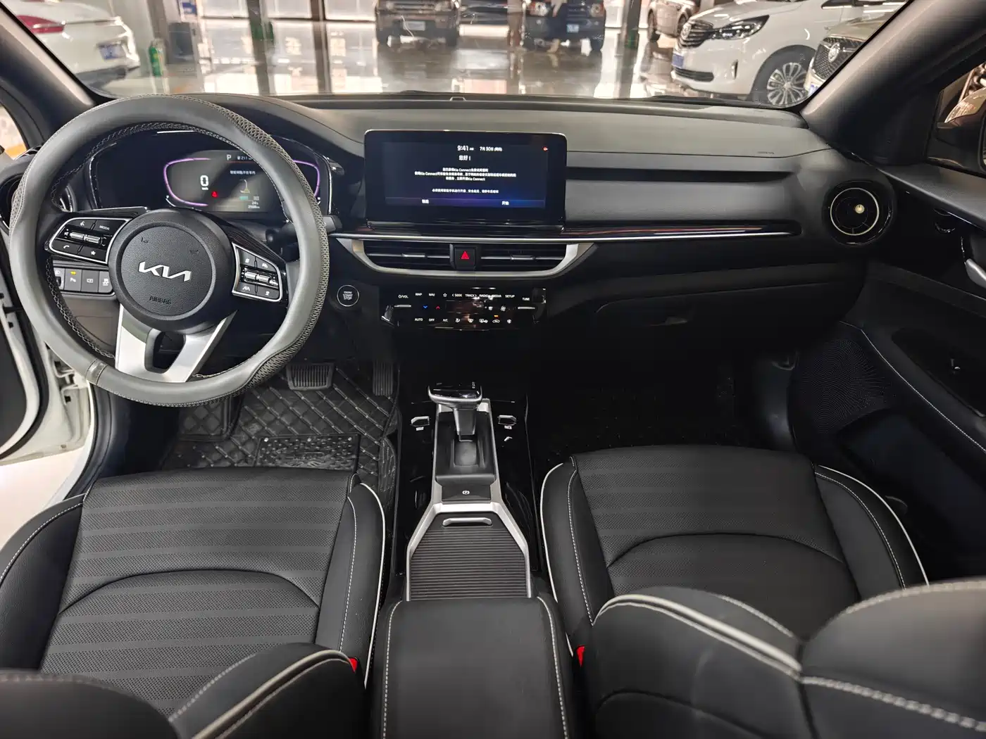 Kia K3 2025 2024 1.5L CVT Luxury Smart Edition
