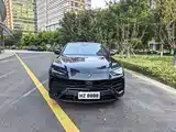 Фото 2 - Lamborghini Urus