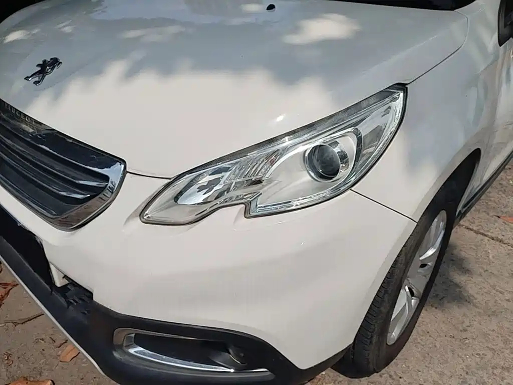 Photo 24 - Peugeot 2008
